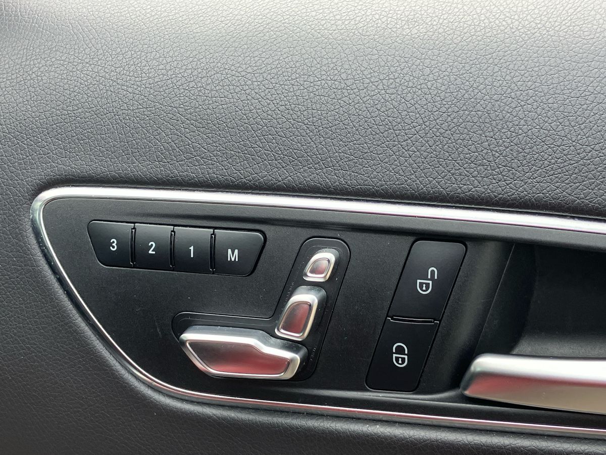 Used Mercedes-Benz GLA 2017 for sale - 76577550: Photo 44