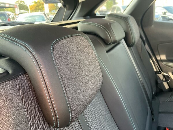 Used Peugeot 3008 2022 for sale - 76045430: Photo 35