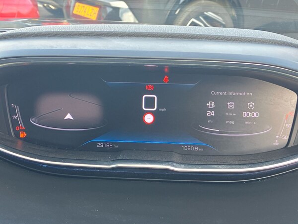 Used Peugeot 3008 2022 for sale - 76045430: Photo 43