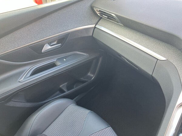 Used Peugeot 3008 2022 for sale - 76045430: Photo 55