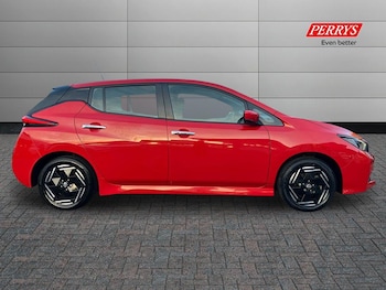 Used Nissan Leaf 2022 for sale - 76957937: Photo