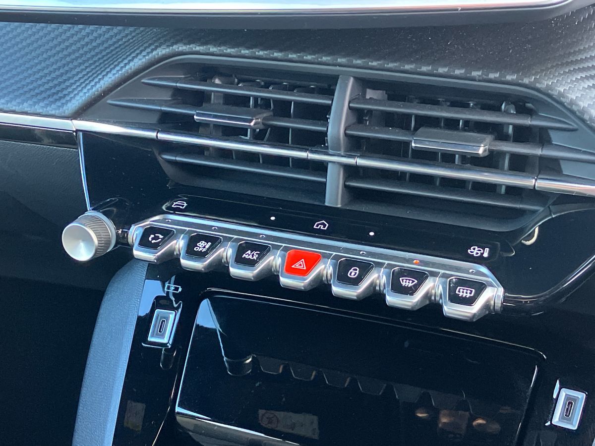 Used Peugeot 2008 2025 for sale - 77148819: Photo 48