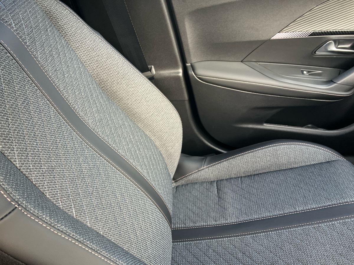 Used Peugeot 2008 2025 for sale - 77148819: Photo 52