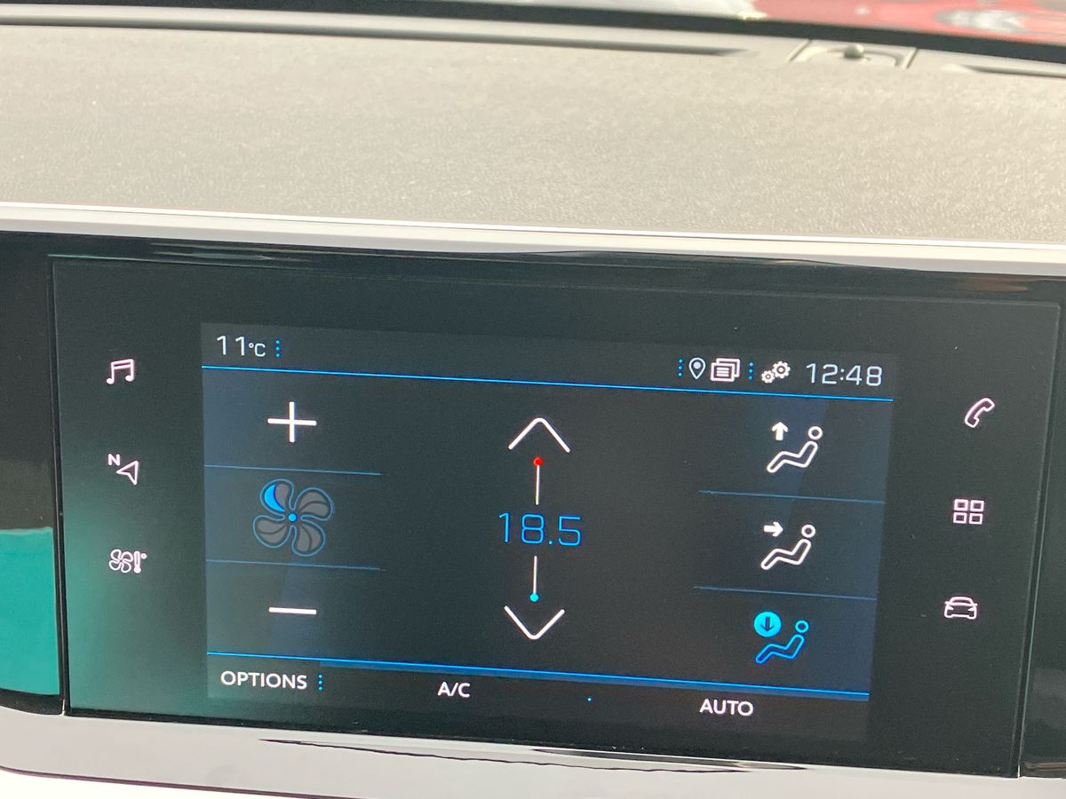 Used Peugeot 208 2023 for sale - 76220103: Photo 12