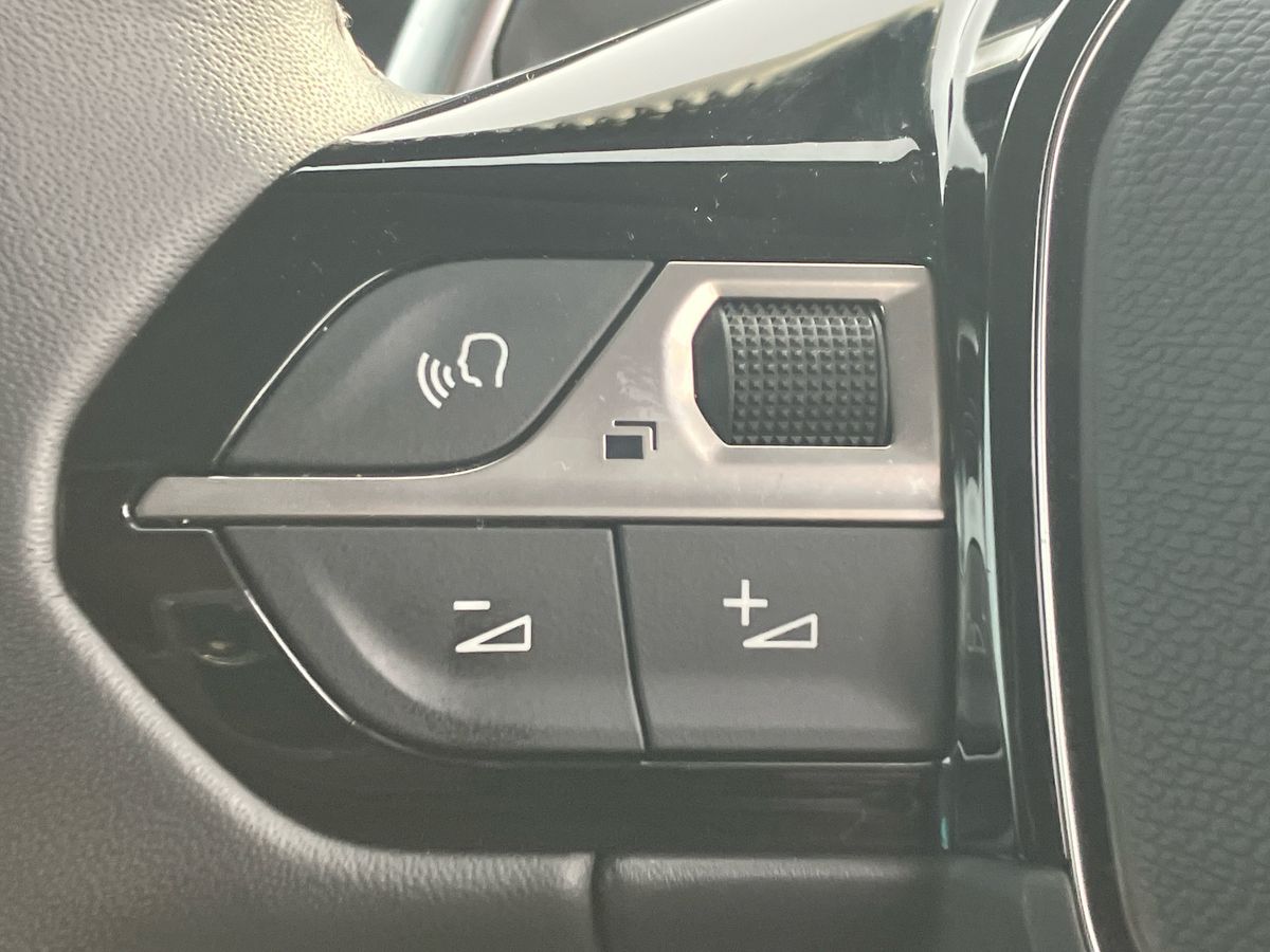 Used Peugeot 208 2023 for sale - 76220103: Photo 16