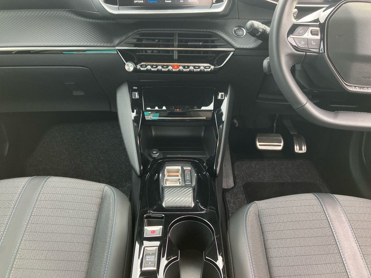 Used Peugeot 208 2023 for sale - 76220103: Photo 17