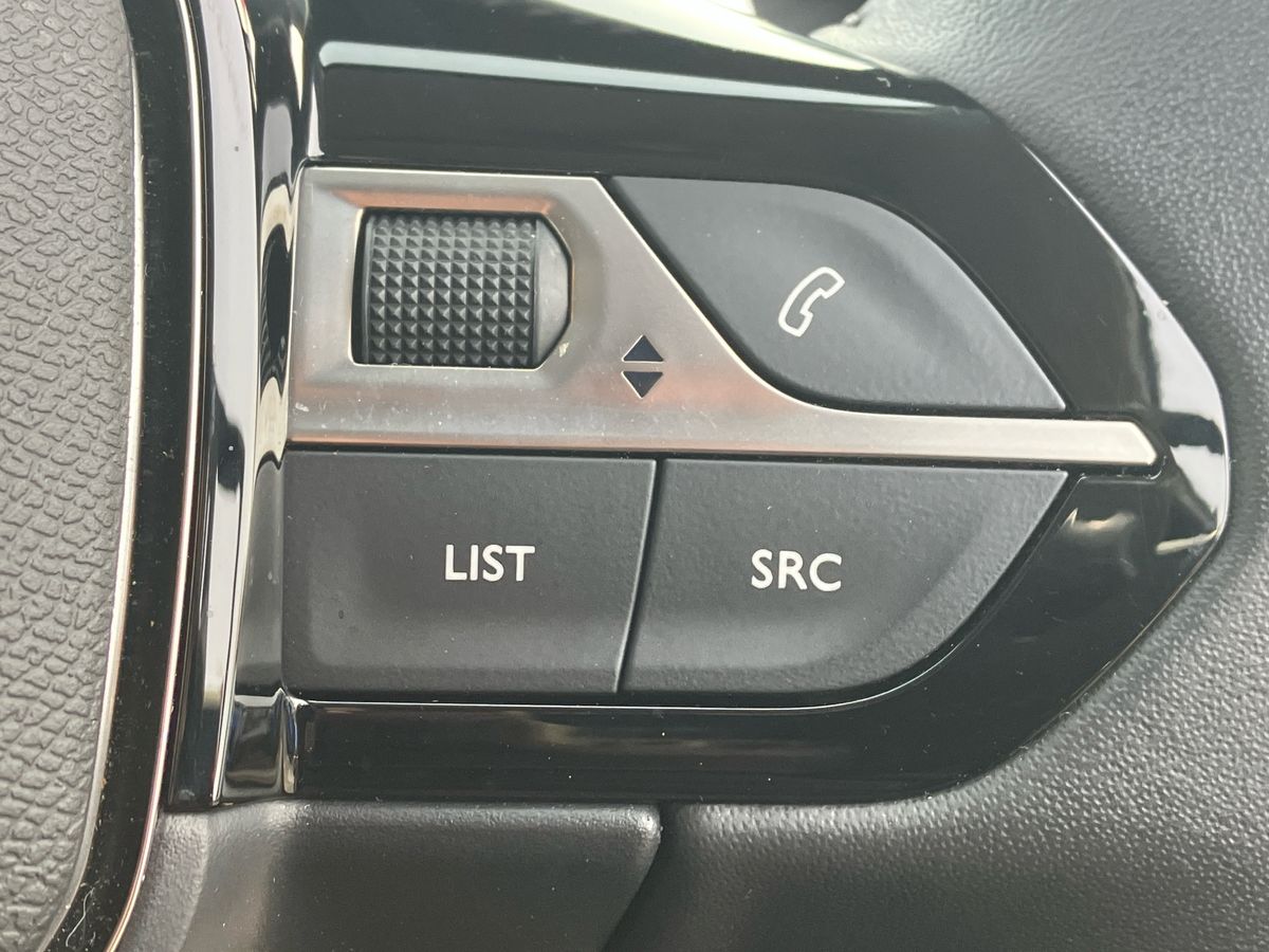 Used Peugeot 208 2023 for sale - 76220103: Photo 33