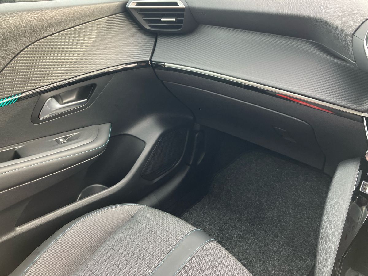 Used Peugeot 208 2023 for sale - 76220103: Photo 53