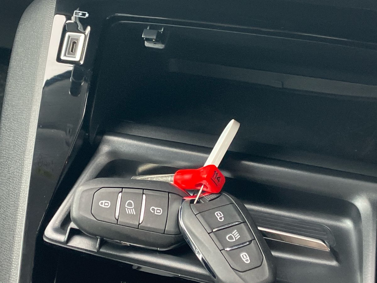 Used Peugeot 208 2023 for sale - 76220103: Photo 57