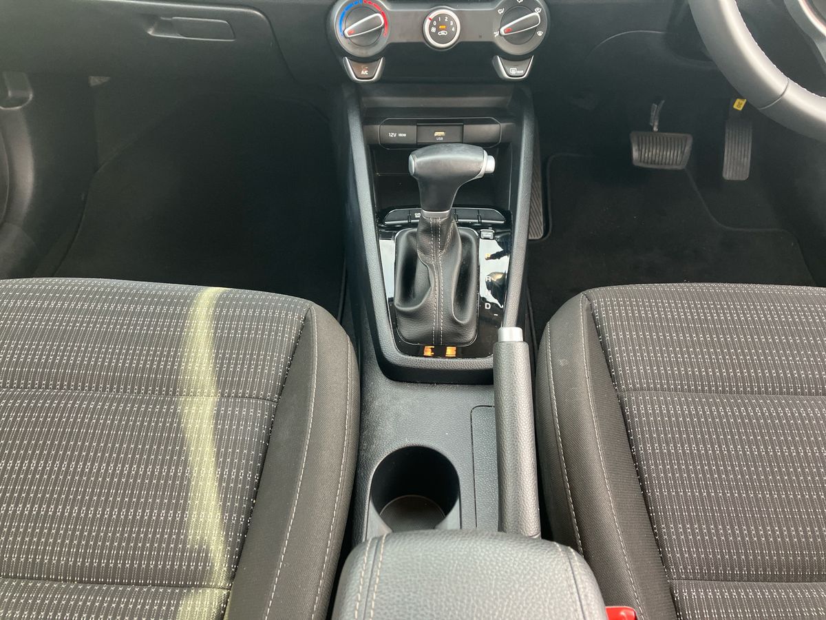 Used Kia Stonic 2022 for sale - 76364709: Photo 17