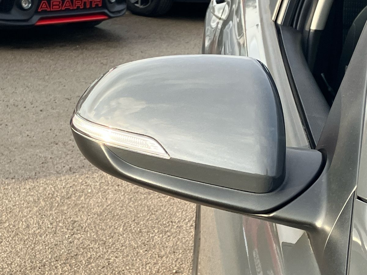 Used Kia Stonic 2022 for sale - 76364709: Photo 26