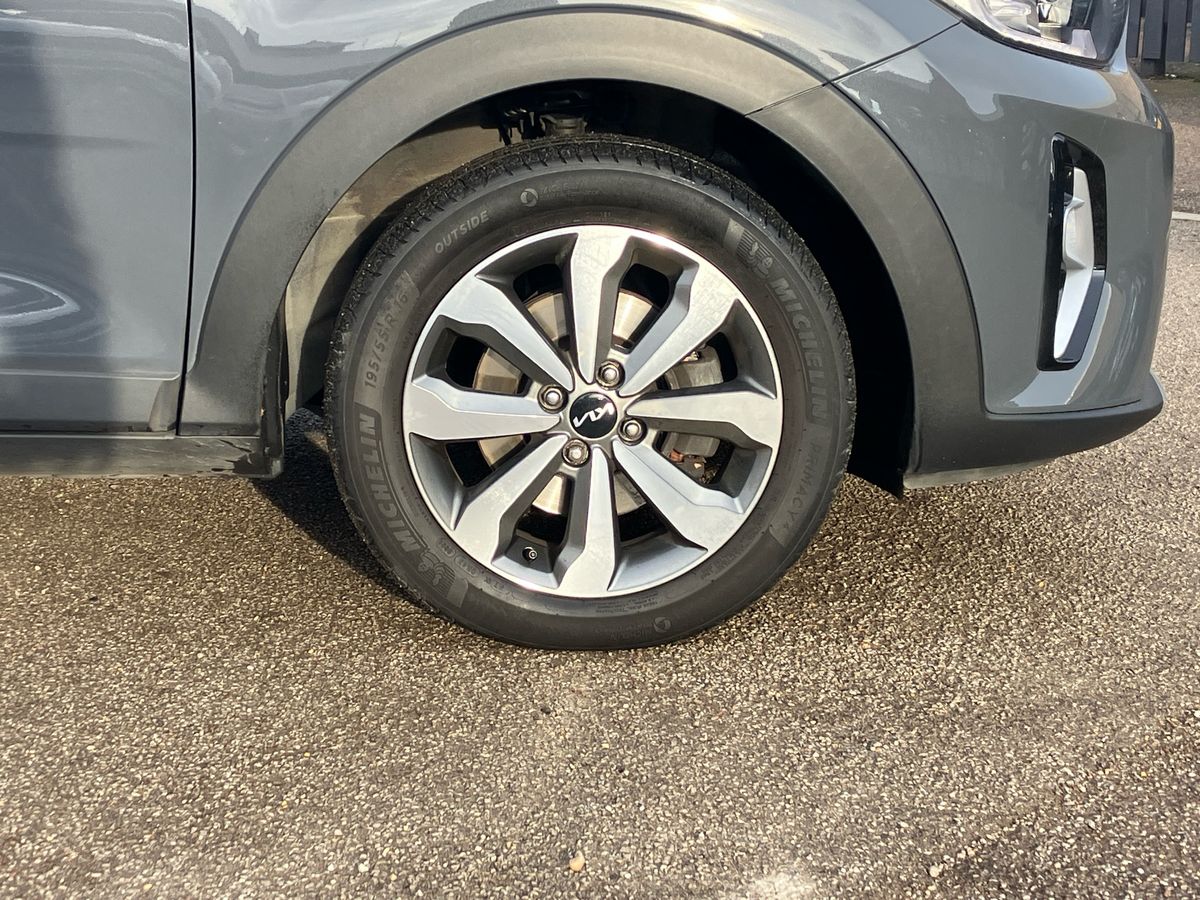 Used Kia Stonic 2022 for sale - 76364709: Photo 7