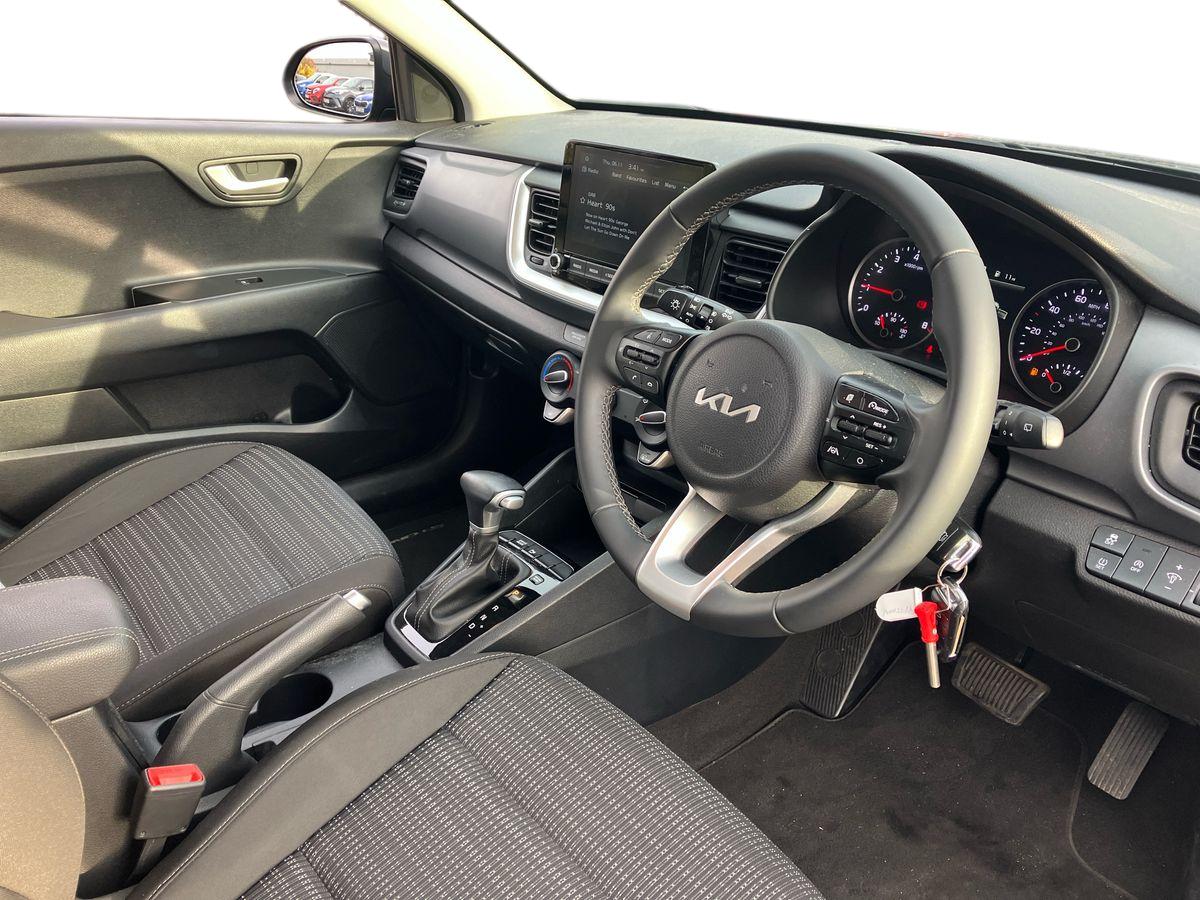 Used Kia Stonic 2022 for sale - 76364709: Photo 8