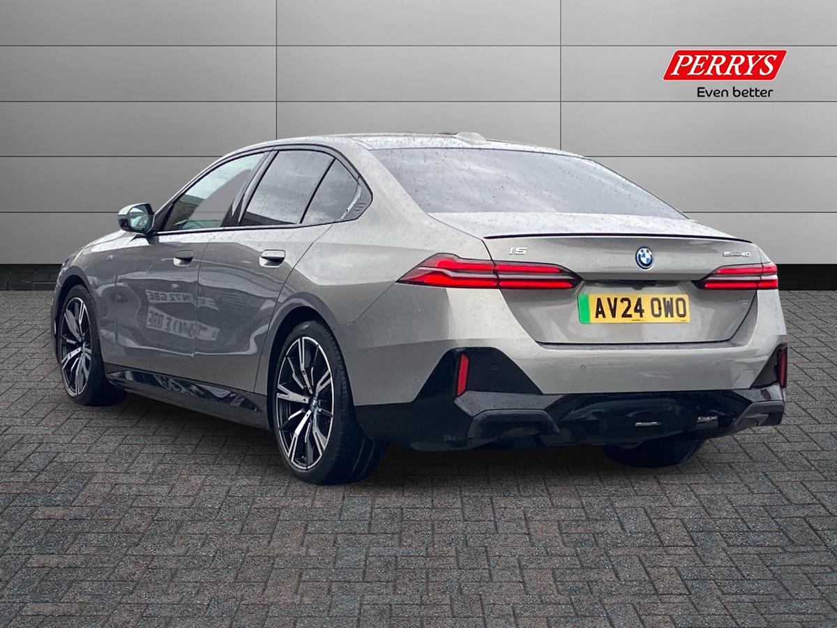 Used BMW i5 2024 for sale - 76931832: Photo 2