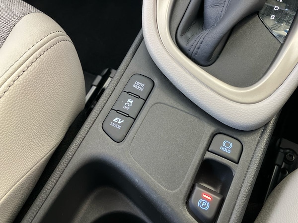 Used Toyota Yaris 2021 for sale - 75144007: Photo 51