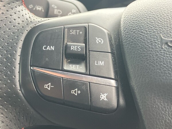 Used Ford Focus 2019 for sale - 76016415: Photo 19