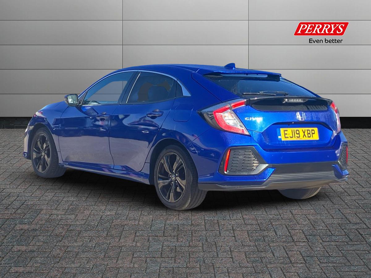 Used Honda Civic 2019 for sale - 76128244: Photo 2