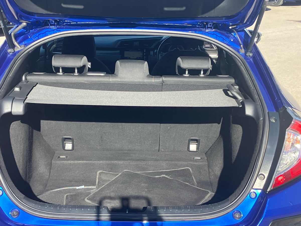 Used Honda Civic 2019 for sale - 76128244: Photo 23