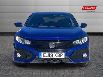 Used Honda Civic 2019 for sale - 76128244: Photo 4