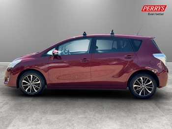 Used Toyota Verso 2017 for sale - 79082759: Photo