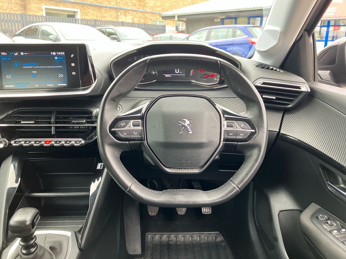 Used Peugeot 208 2022 for sale - 75919643: Photo 17