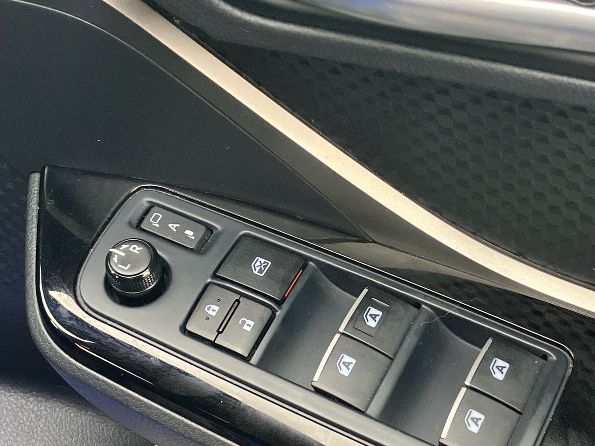 Used Toyota C-HR 2019 for sale - 76264091: Photo 18