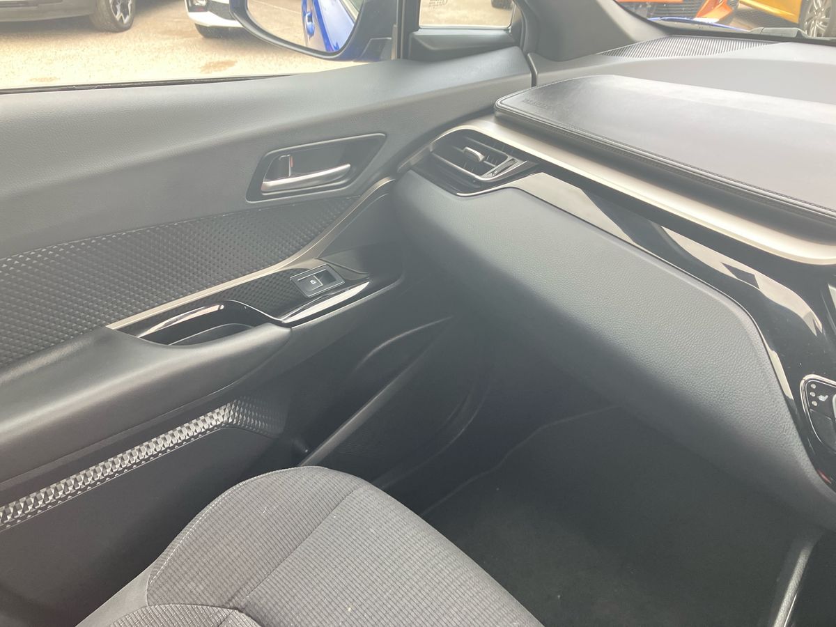 Used Toyota C-HR 2019 for sale - 76264091: Photo 57