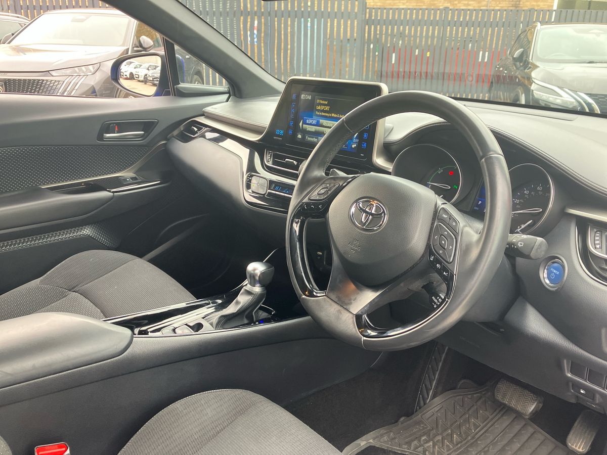 Used Toyota C-HR 2019 for sale - 76264091: Photo 8