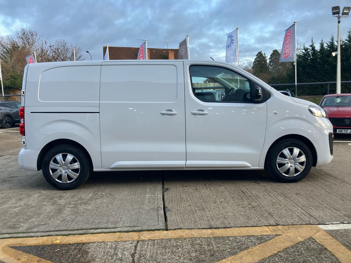 Used Vauxhall Vivaro 2022 for sale - 77113602: Photo 31
