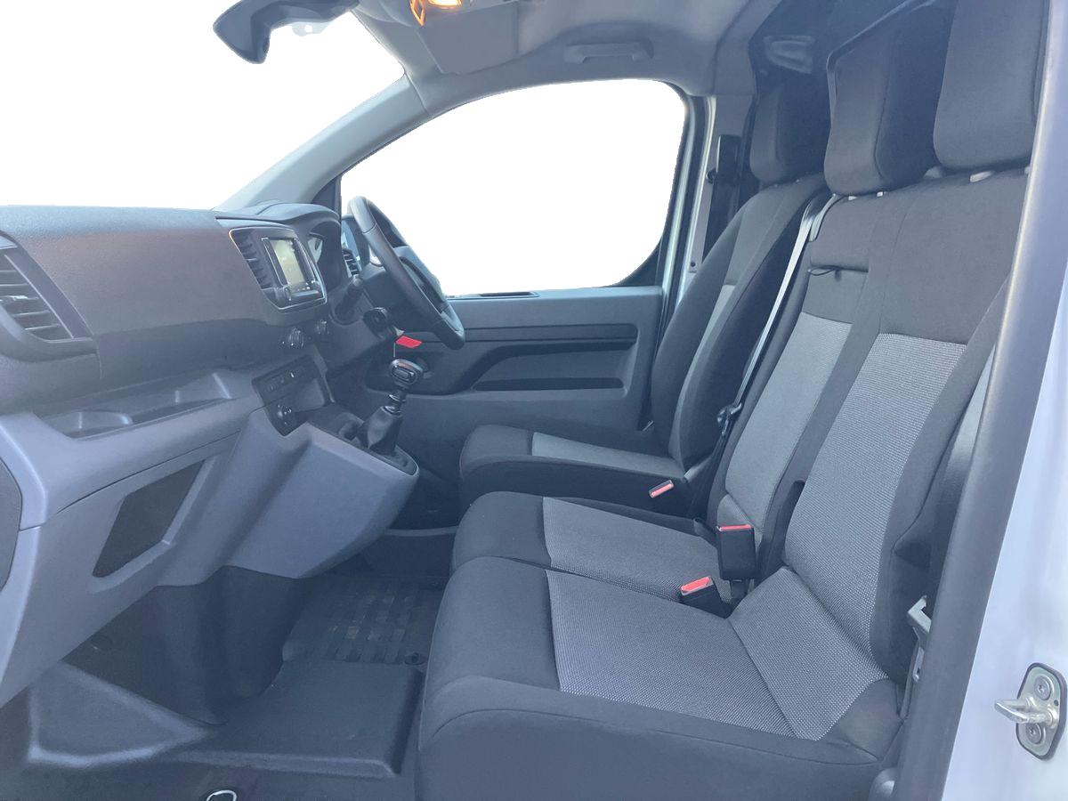 Used Vauxhall Vivaro 2022 for sale - 77113602: Photo 7