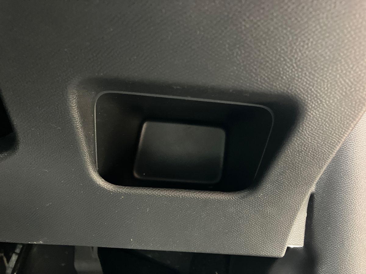 Used Peugeot 2008 2023 for sale - 77775827: Photo 36