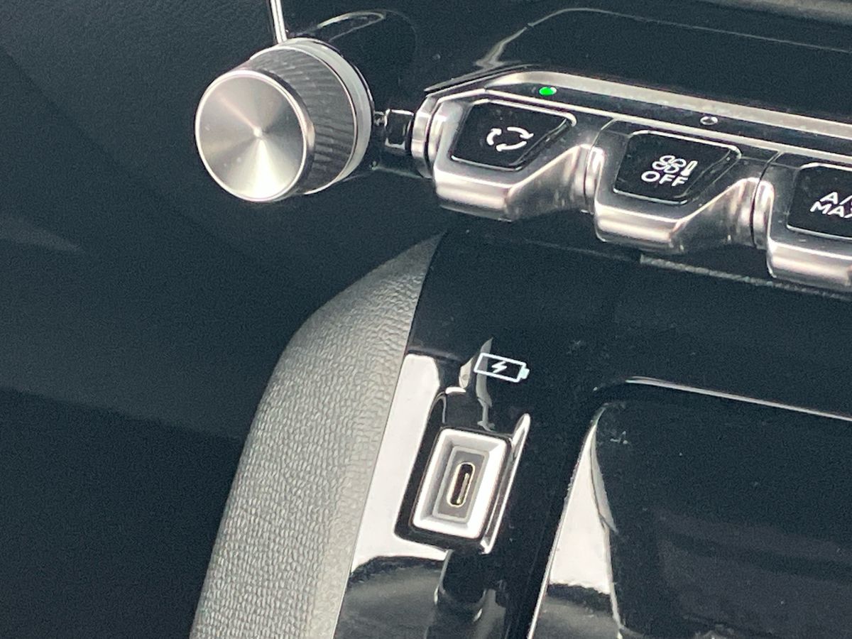 Used Peugeot 2008 2021 for sale - 76263925: Photo 45