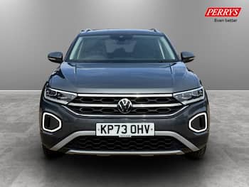 Used Volkswagen T-Roc 2023 for sale - 79674024: Photo