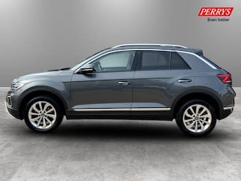 Used Volkswagen T-Roc 2023 for sale - 79674024: Photo