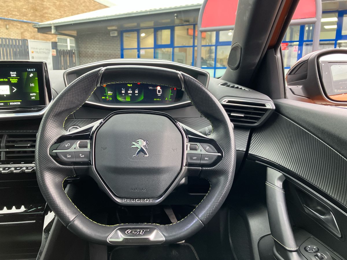 Used Peugeot 2008 2021 for sale - 76663195: Photo 15