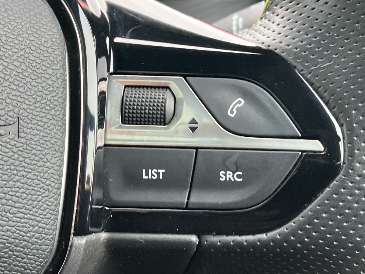 Used Peugeot 2008 2021 for sale - 76663195: Photo 42