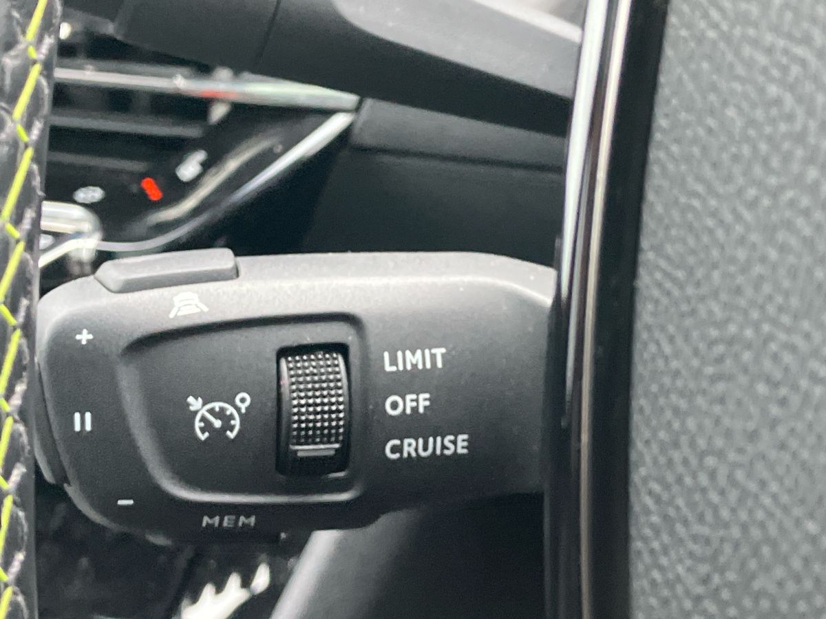 Used Peugeot 2008 2021 for sale - 76663195: Photo 43