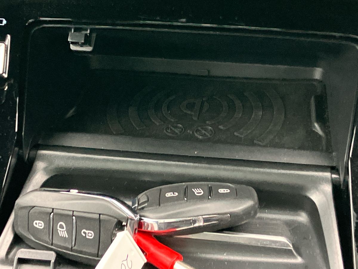 Used Peugeot 2008 2021 for sale - 76663195: Photo 61