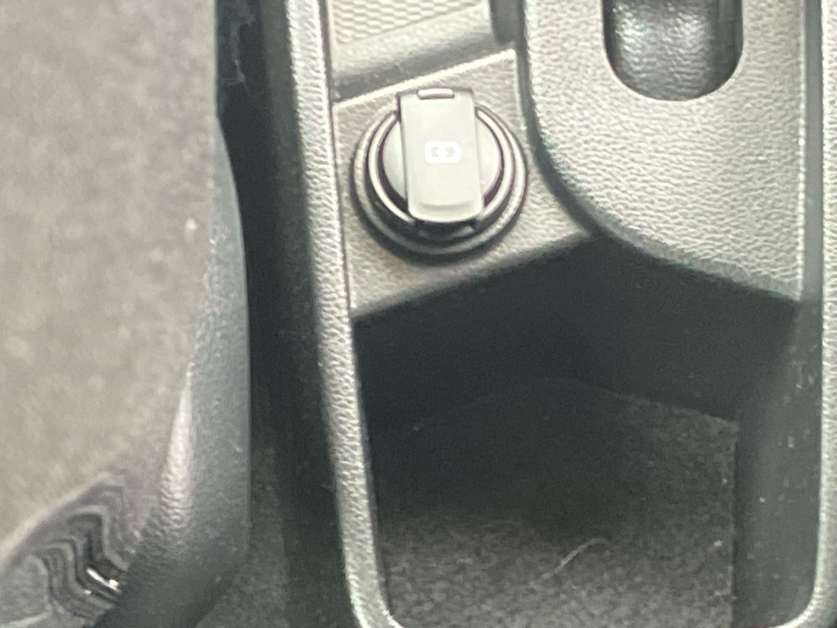 Used Hyundai i10 2023 for sale - 77207748: Photo 35