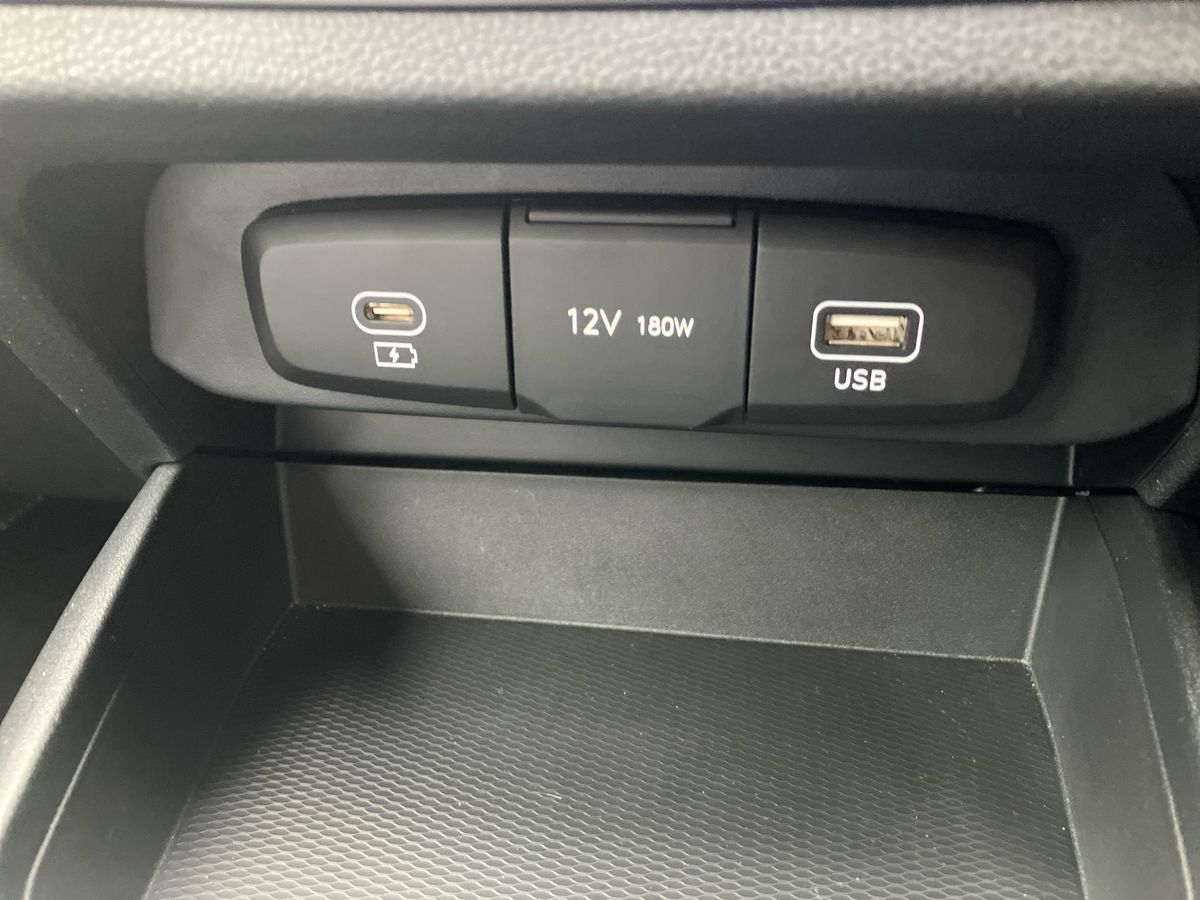 Used Hyundai i10 2023 for sale - 77207748: Photo 45