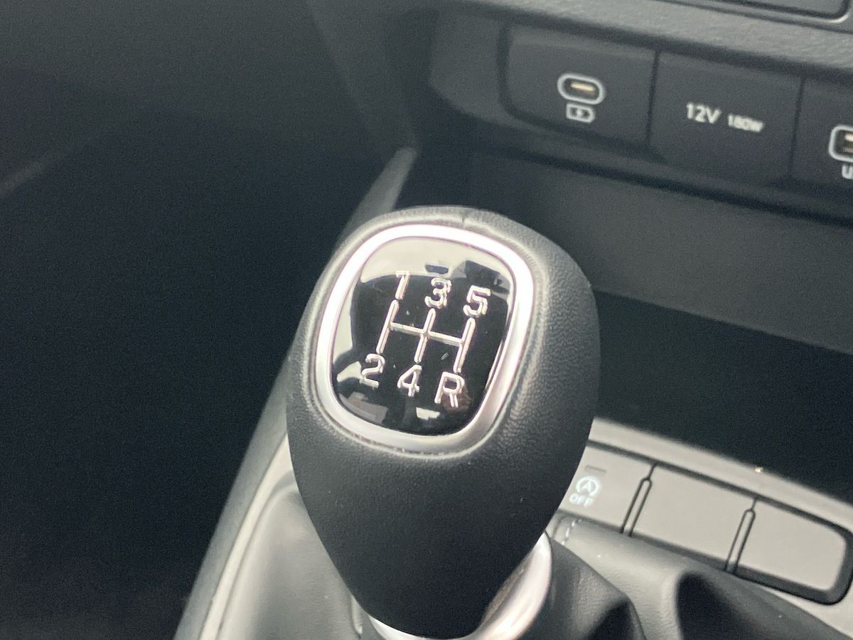 Used Hyundai i10 2023 for sale - 77207748: Photo 47