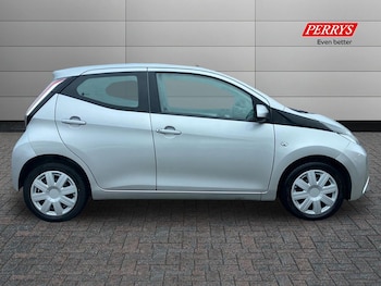 Used Toyota AYGO 2017 for sale - 77221164: Photo