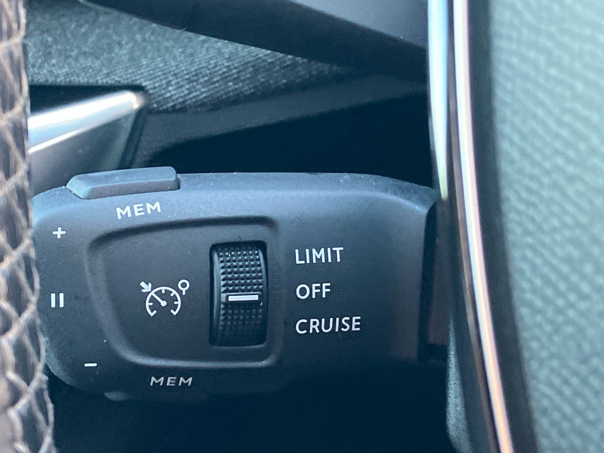 Used Peugeot 3008 2021 for sale - 76491175: Photo 41