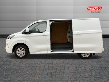 Used Ford Transit Custom 2024 for sale - 76425969: Photo