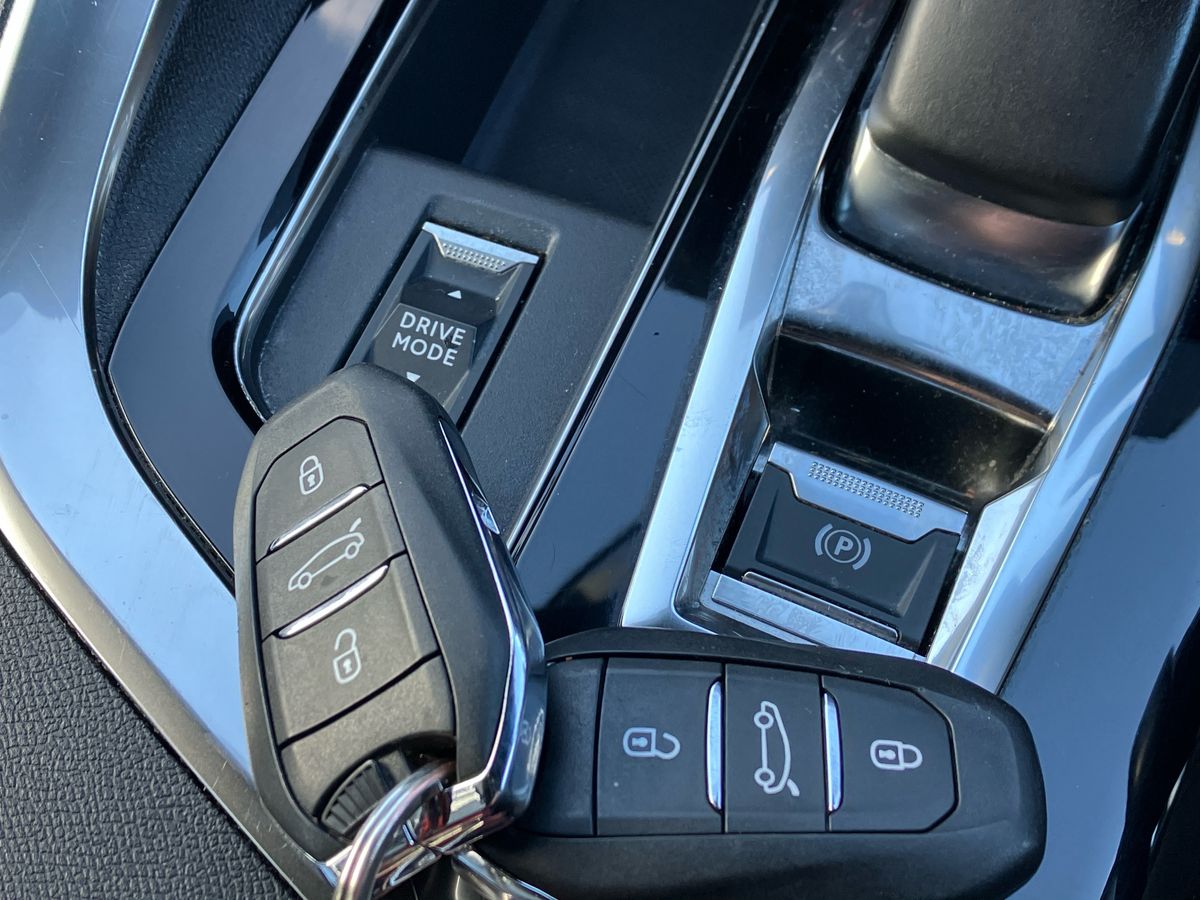 Used Peugeot 3008 2021 for sale - 76330717: Photo 60