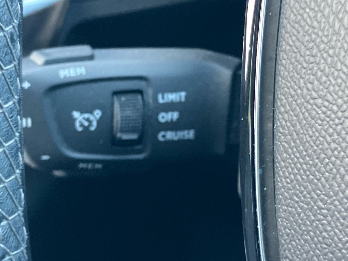 Used Peugeot 3008 2022 for sale - 77207782: Photo 40