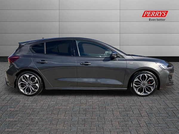 Used Ford Focus 2023 for sale - 75983539: Photo 3
