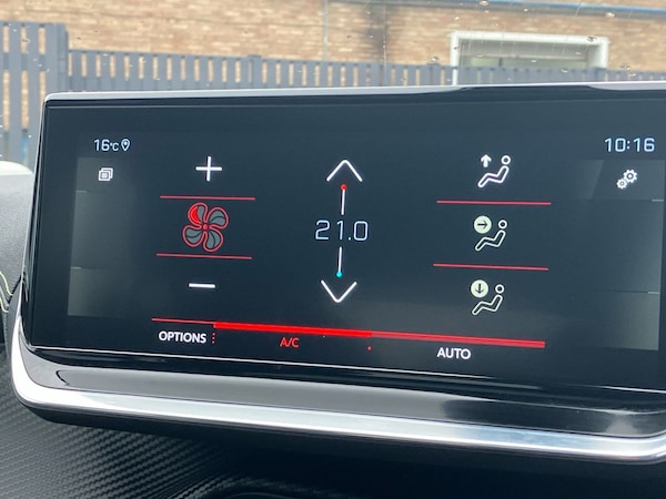 Used Peugeot 2008 2021 for sale - 76128183: Photo 14