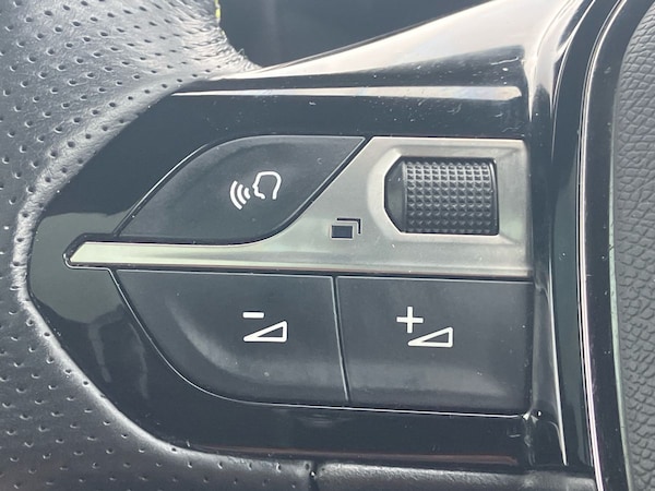 Used Peugeot 2008 2021 for sale - 76128183: Photo 19