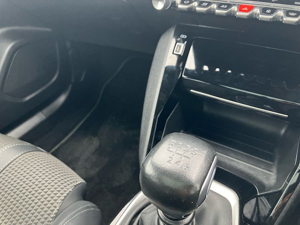 Used Peugeot 2008 2021 for sale - 76128183: Photo 60